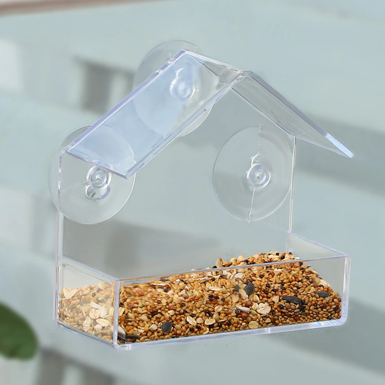 1PC Window Bird Feeder with Strong Suction Cup Clear Acrylic Bird House Transparent Bird Feeder Garden Decoration Gift
